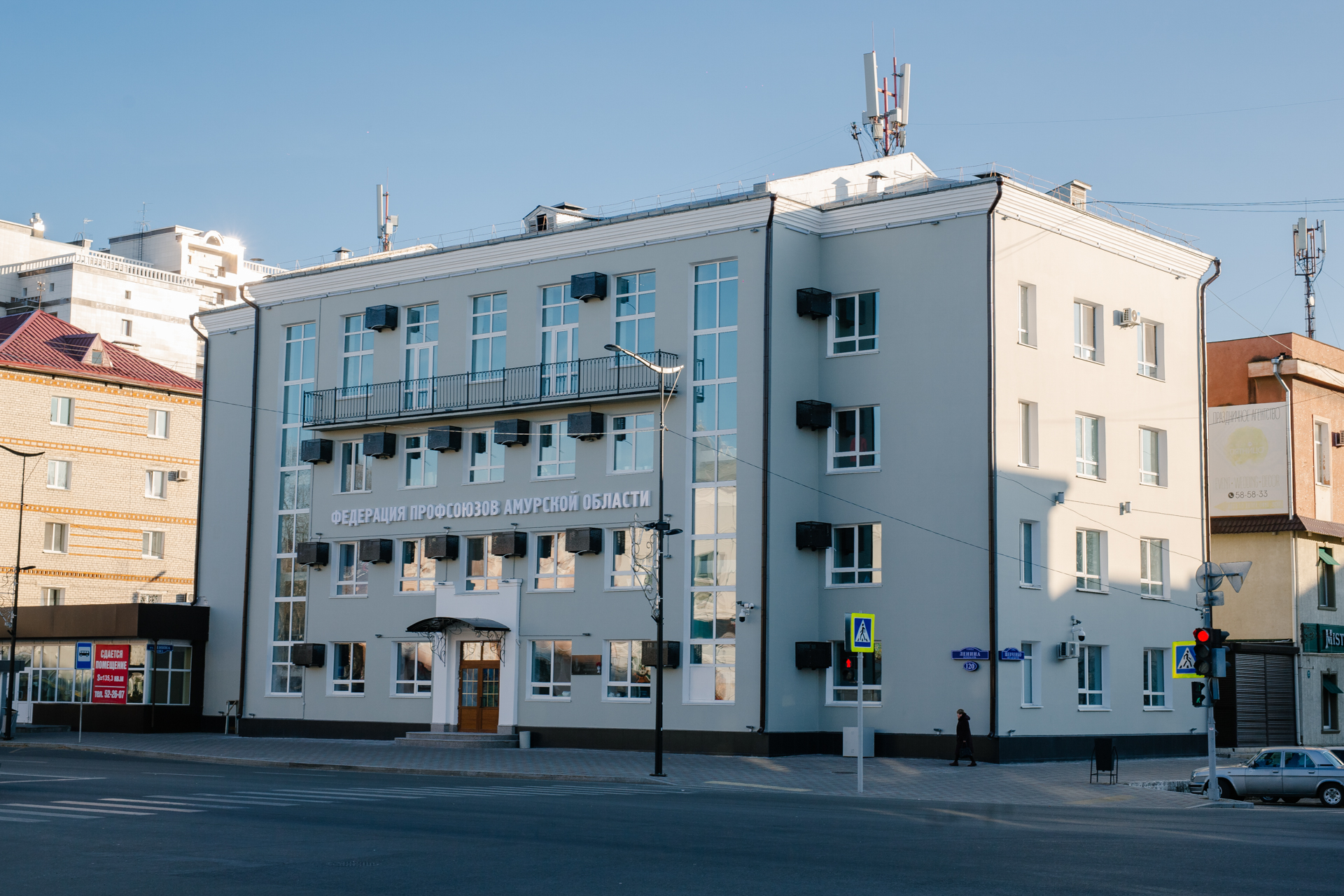 Фасад Ленина, 120